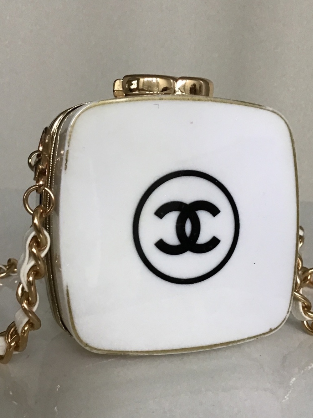 White Mini Chain Clutch 🤍